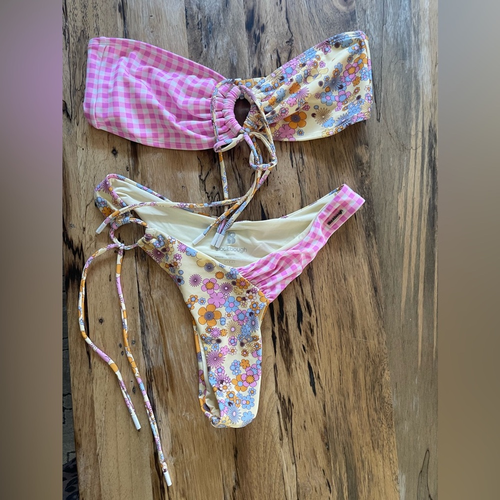 BLACK BOUGH SWIM
